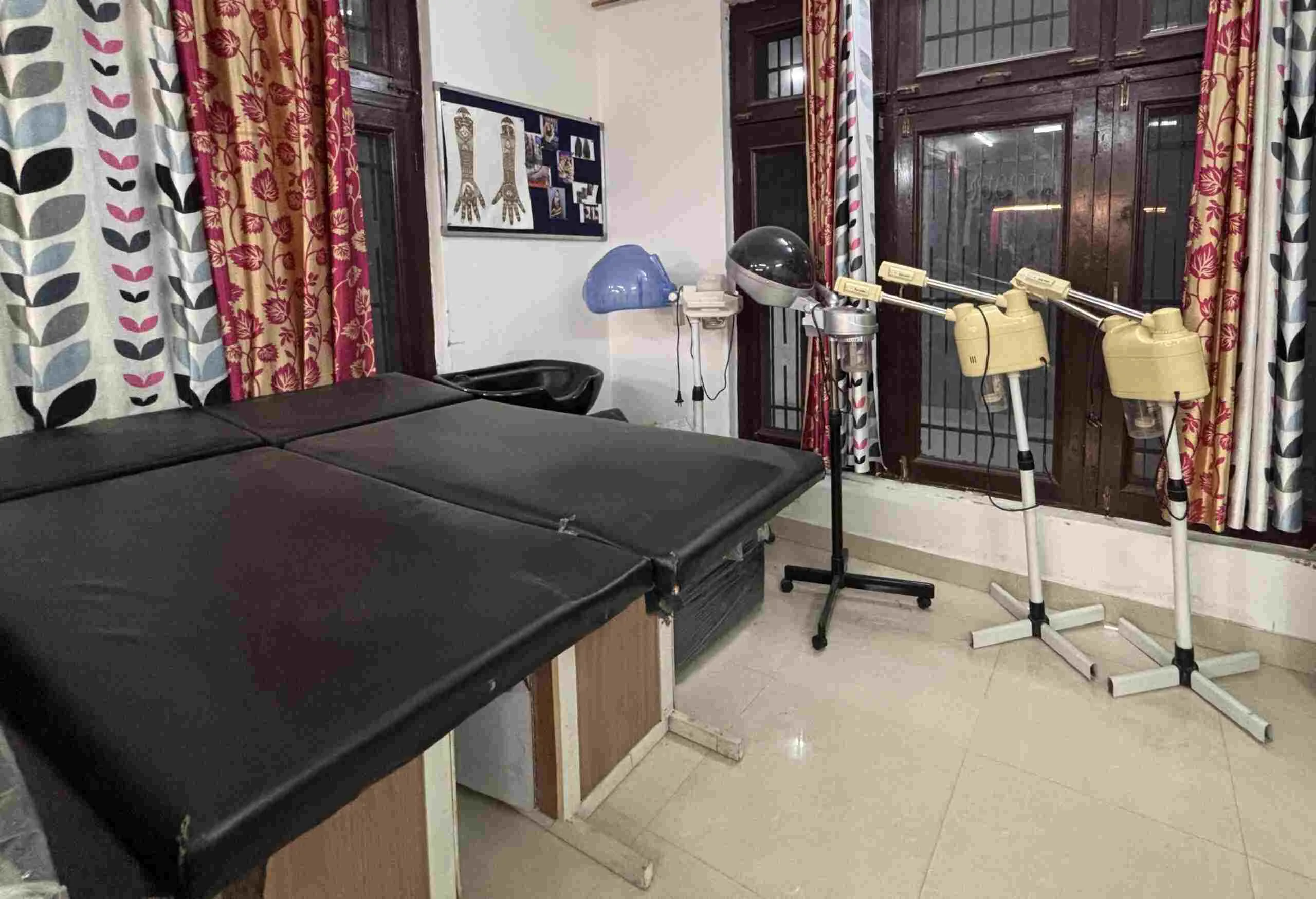 Best Computer and Fashion Course in Kullu at ITES Institute